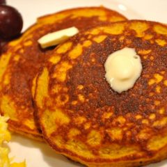 Protein Pumpkin Pie Pancakes